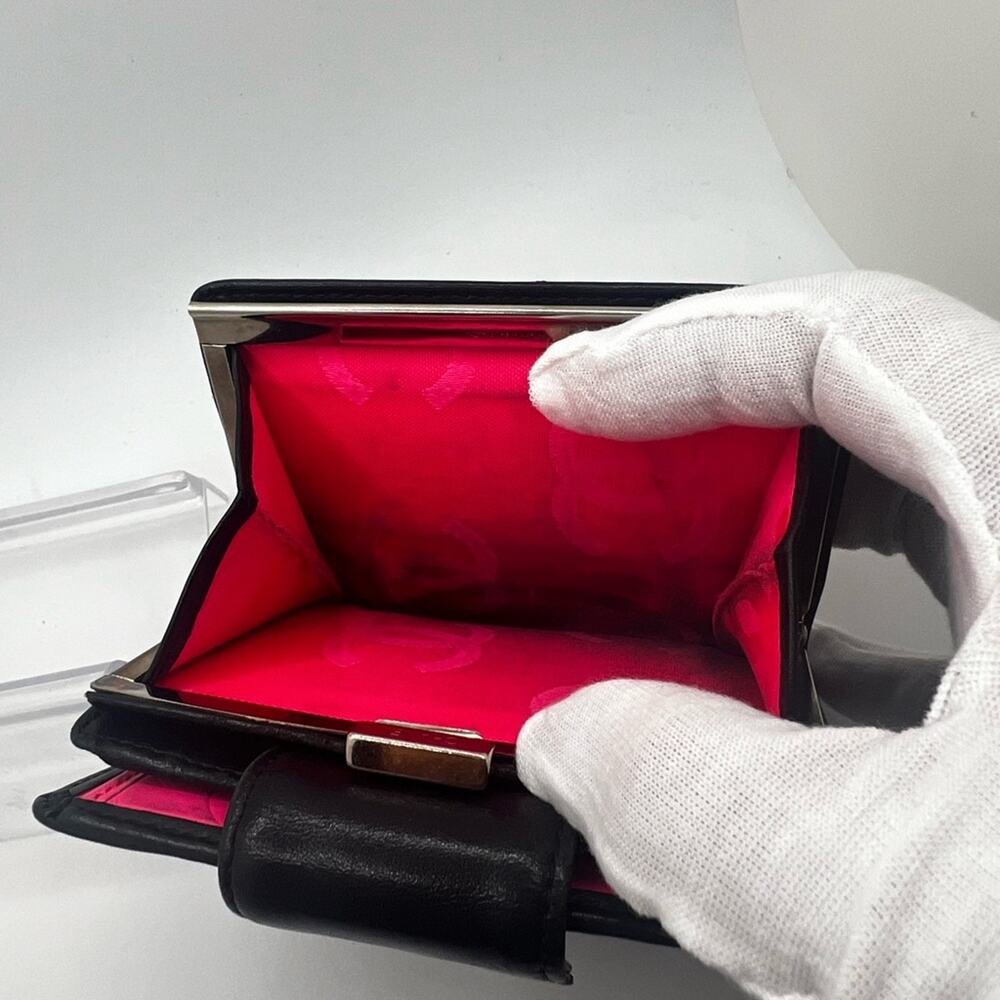 GUC Chanel Cambon Bifold Wallet - Picture 6 of 9